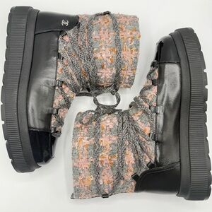 NIB Chanel 22K Pink Black Grey Wool Tweed Patent Apres Ski Snow Boots G39346